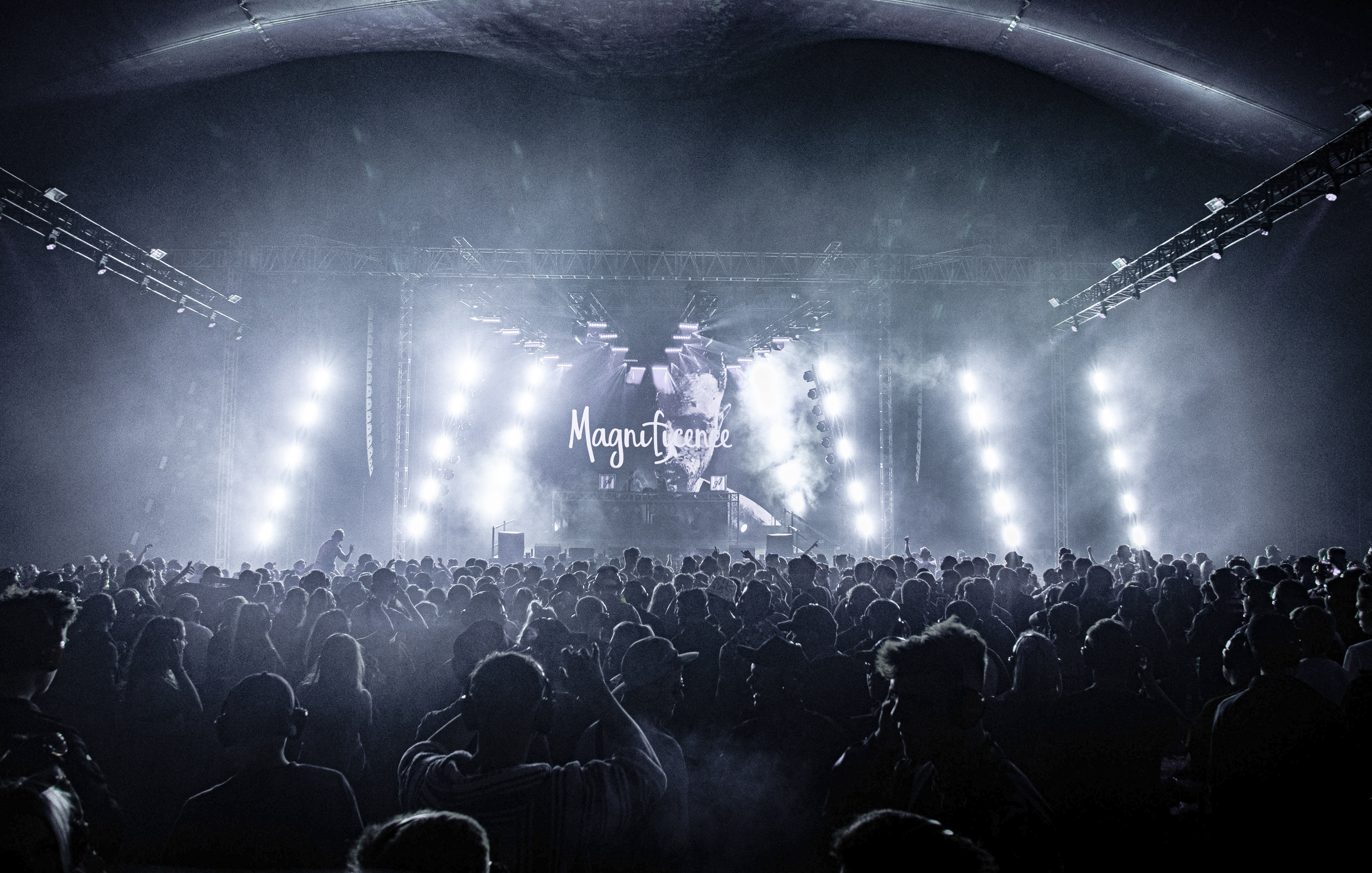 Magnificence Live